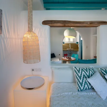 Golden Sun Stelida (Naxos)