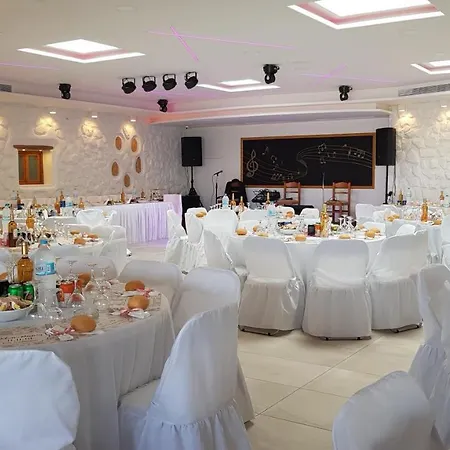 Golden Sun Stelida (Naxos)